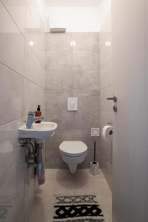 Cesar Apartman Шопрон Экстерьер фото